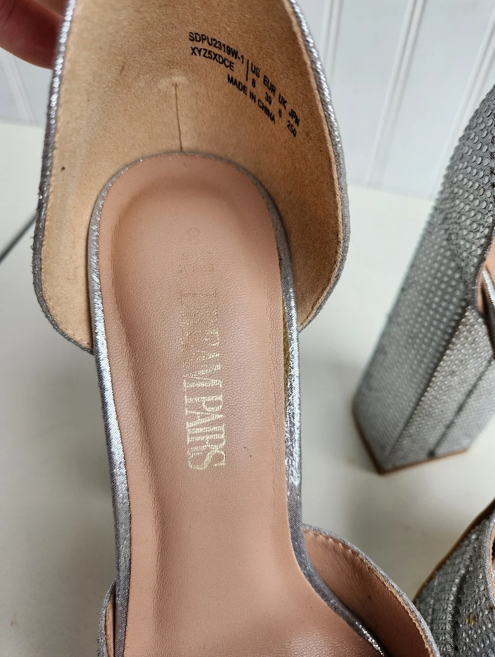 Dream Pairs  high heel sparkle Silver women’s size 8 silver high heels